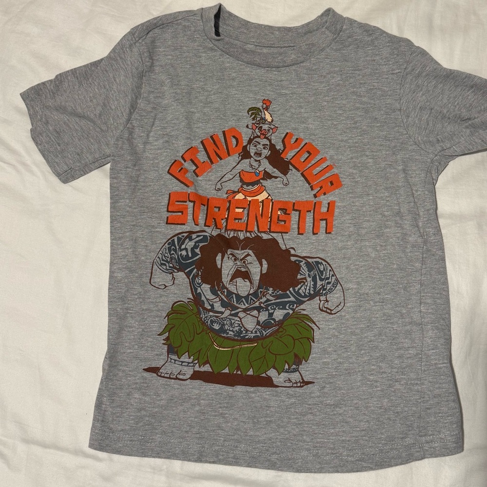 Disney Moana Heather Gray Tee size 7/8